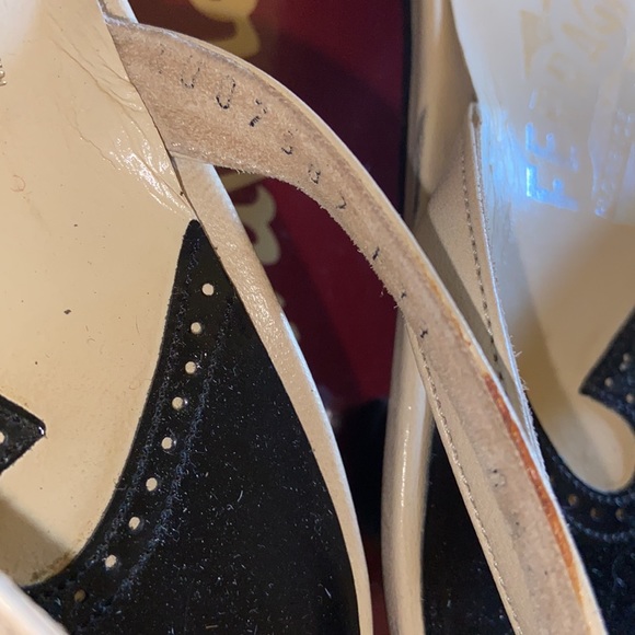 Salvatore Ferragamo used shoes - Picture 7 of 8